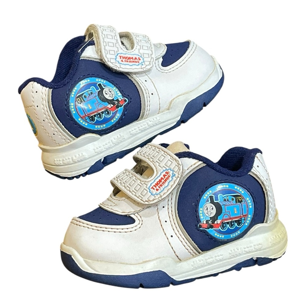 2005 Thomas the train and friends shoes size 3